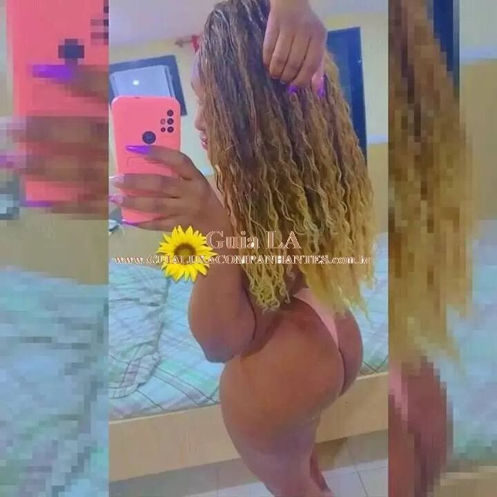 Paola Oliveira