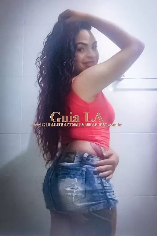 Lali Medeiros