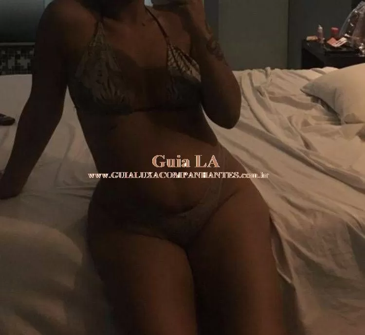 Aline G