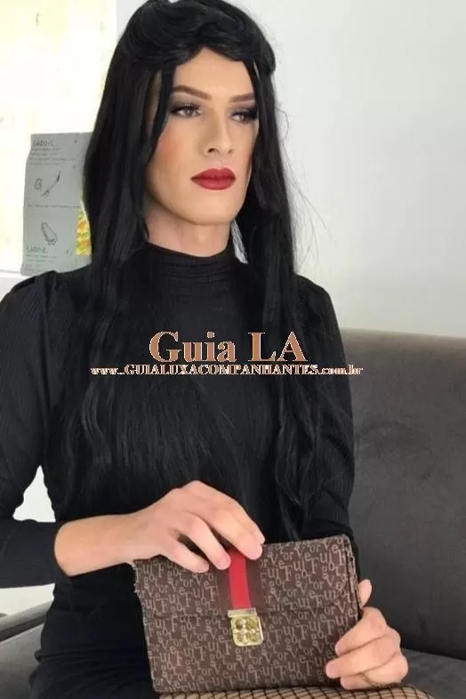 Cdzinha, Boneca De Luxo
