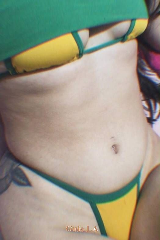 Aghata Oliveira