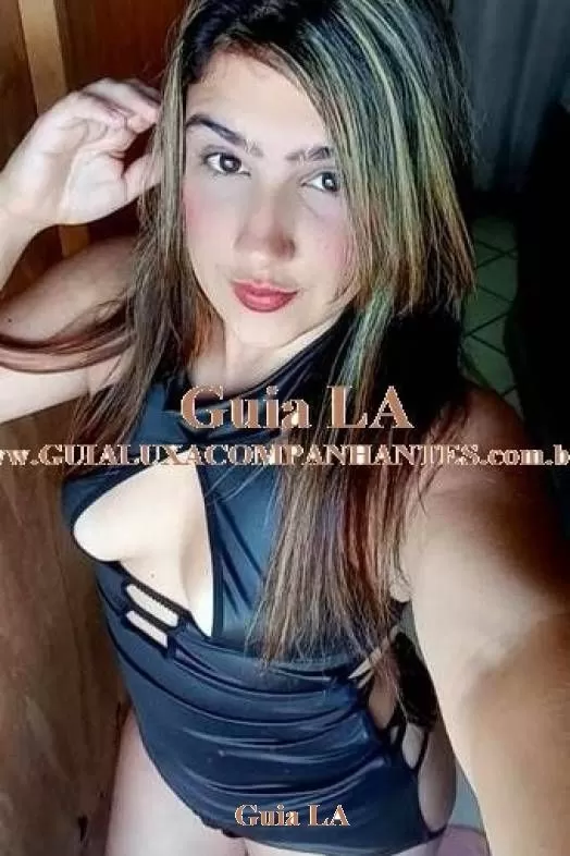 Aninha Surfista