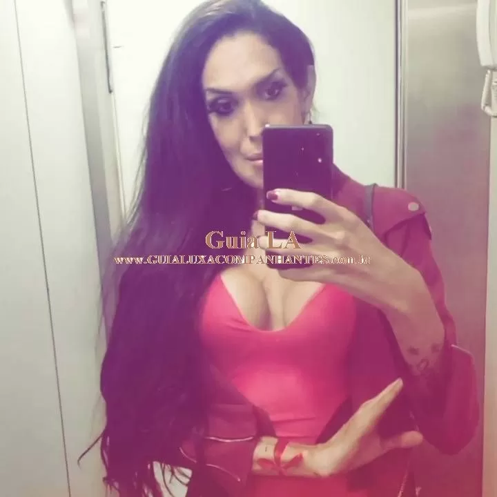 Bianca De Castro Versatil