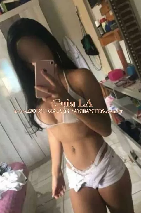Brenda Ninfetinha
