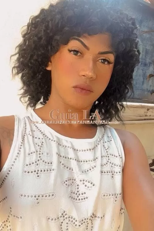 Brenda Vitória Mulata