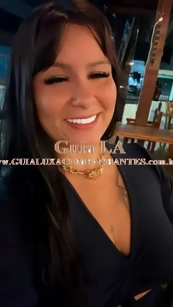 Babi Paes Bela Acompanhante