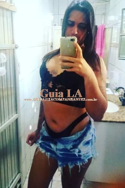 Leandra Pires