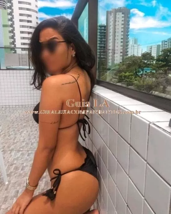 Morena Garota De Program Linda De Rj